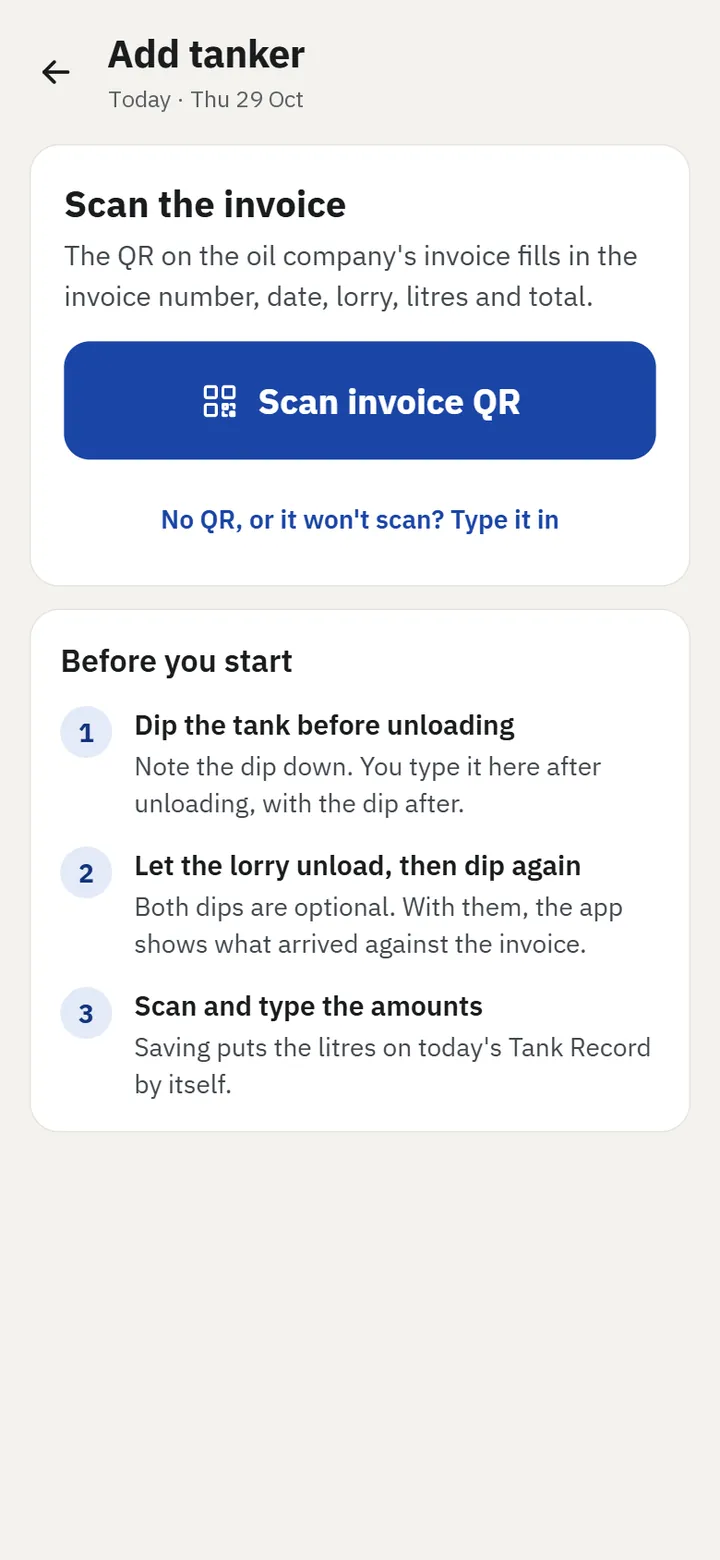 Tanker entry: the start screen with the Scan invoice QR button, sample data